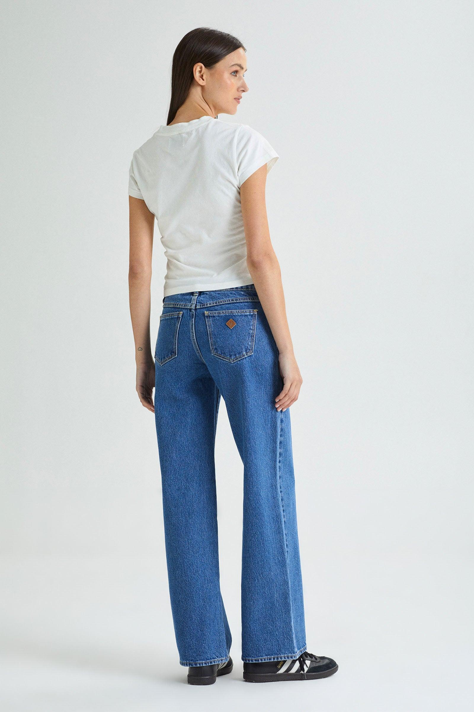 A 99 Low & Wide Chantell Organic| Abrand Jeans