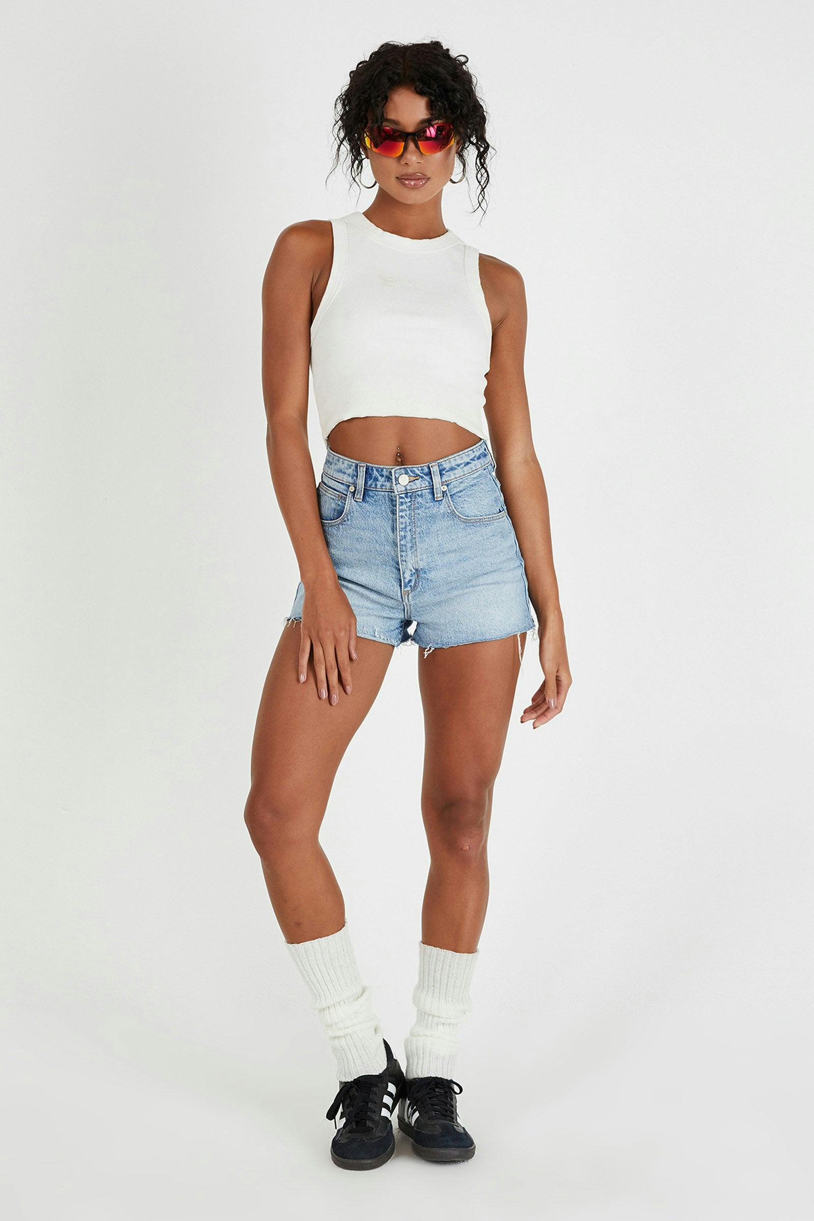 Buy High Relaxed Short Felicia Online | Abrand Jeans